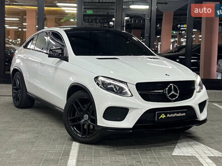 Мерседес GLE-Class Coupe 2018 в Киеве на Automoto.ua Белый Мерседес GLE-Class Coupe, объемом двигателя 2.99 л и пробегом 115 тыс. км за 48999 $, фото 1 на Automoto.ua