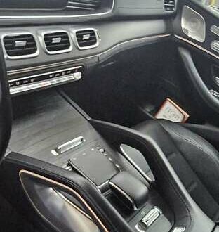 Белый Мерседес GLE-Class Coupe, объемом двигателя 2.93 л и пробегом 83 тыс. км за 71990 $, фото 1 на Automoto.ua