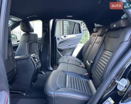 Черный Мерседес GLE-Class Coupe, объемом двигателя 3 л и пробегом 47 тыс. км за 45900 $, фото 72 на Automoto.ua