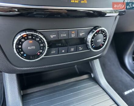 Черный Мерседес GLE-Class Coupe, объемом двигателя 3 л и пробегом 47 тыс. км за 45900 $, фото 49 на Automoto.ua