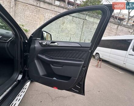 Черный Мерседес GLE-Class Coupe, объемом двигателя 3 л и пробегом 192 тыс. км за 35500 $, фото 30 на Automoto.ua
