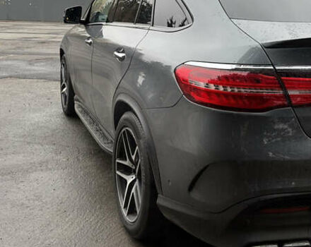 Черный Мерседес GLE-Class Coupe, объемом двигателя 3 л и пробегом 238 тыс. км за 32000 $, фото 2 на Automoto.ua