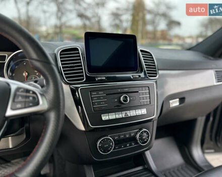 Черный Мерседес GLE-Class Coupe, объемом двигателя 2.99 л и пробегом 180 тыс. км за 33500 $, фото 76 на Automoto.ua