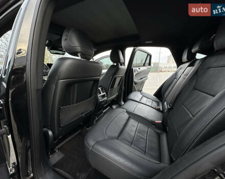 Черный Мерседес GLE-Class Coupe, объемом двигателя 2.99 л и пробегом 180 тыс. км за 33500 $, фото 35 на Automoto.ua