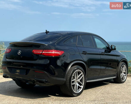 Черный Мерседес GLE-Class Coupe, объемом двигателя 2.99 л и пробегом 170 тыс. км за 39900 $, фото 3 на Automoto.ua