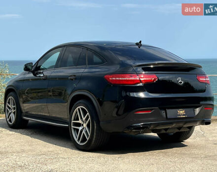 Черный Мерседес GLE-Class Coupe, объемом двигателя 2.99 л и пробегом 170 тыс. км за 39900 $, фото 4 на Automoto.ua