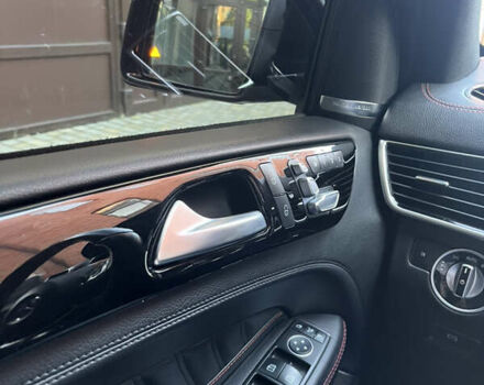 Черный Мерседес GLE-Class Coupe, объемом двигателя 3 л и пробегом 139 тыс. км за 41000 $, фото 14 на Automoto.ua