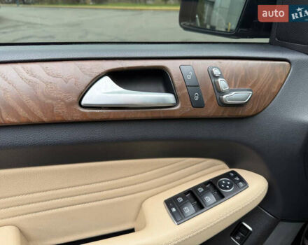 Черный Мерседес GLE-Class Coupe, объемом двигателя 3 л и пробегом 65 тыс. км за 45800 $, фото 13 на Automoto.ua