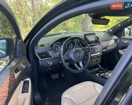 Чорний Мерседес GLE-Class Coupe, об'ємом двигуна 3 л та пробігом 65 тис. км за 46700 $, фото 12 на Automoto.ua