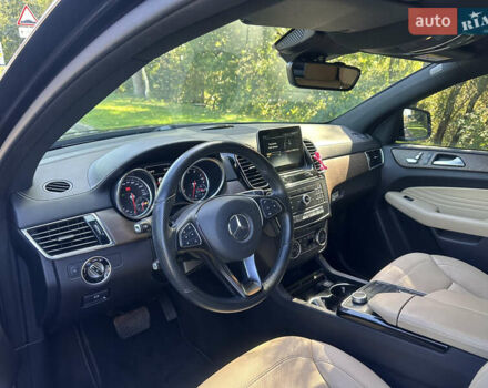 Чорний Мерседес GLE-Class Coupe, об'ємом двигуна 3 л та пробігом 65 тис. км за 46700 $, фото 7 на Automoto.ua