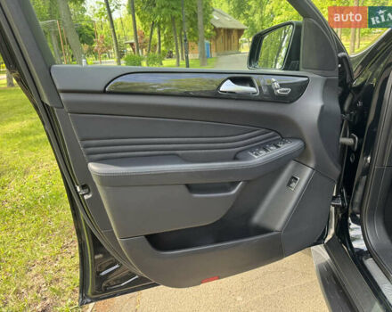 Чорний Мерседес GLE-Class Coupe, об'ємом двигуна 2.99 л та пробігом 149 тис. км за 44500 $, фото 39 на Automoto.ua