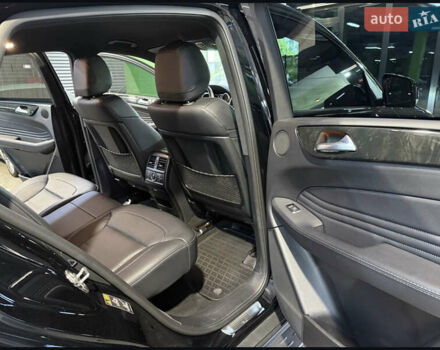Чорний Мерседес GLE-Class Coupe, об'ємом двигуна 2.93 л та пробігом 165 тис. км за 47000 $, фото 10 на Automoto.ua