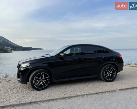 Чорний Мерседес GLE-Class Coupe, об'ємом двигуна 2.93 л та пробігом 165 тис. км за 47000 $, фото 3 на Automoto.ua