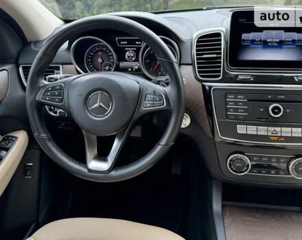 Чорний Мерседес GLE-Class Coupe, об'ємом двигуна 2.99 л та пробігом 84 тис. км за 55700 $, фото 14 на Automoto.ua