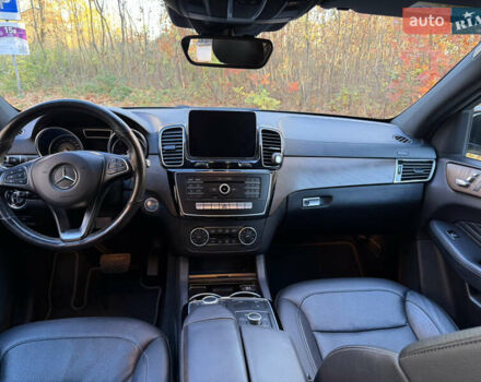 Чорний Мерседес GLE-Class Coupe, об'ємом двигуна 3 л та пробігом 108 тис. км за 45500 $, фото 9 на Automoto.ua