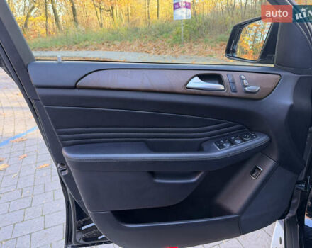 Чорний Мерседес GLE-Class Coupe, об'ємом двигуна 3 л та пробігом 108 тис. км за 45500 $, фото 20 на Automoto.ua