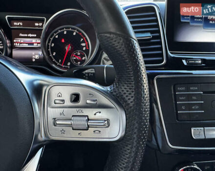 Черный Мерседес GLE-Class Coupe, объемом двигателя 3 л и пробегом 237 тыс. км за 45900 $, фото 34 на Automoto.ua