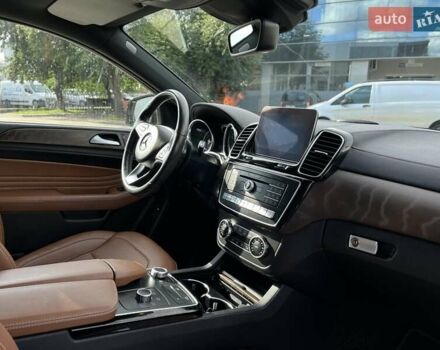 Черный Мерседес GLE-Class Coupe, объемом двигателя 3 л и пробегом 83 тыс. км за 49000 $, фото 10 на Automoto.ua