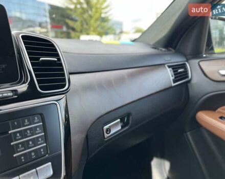 Чорний Мерседес GLE-Class Coupe, об'ємом двигуна 3 л та пробігом 83 тис. км за 56000 $, фото 26 на Automoto.ua