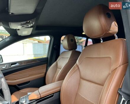 Черный Мерседес GLE-Class Coupe, объемом двигателя 3 л и пробегом 83 тыс. км за 49000 $, фото 25 на Automoto.ua