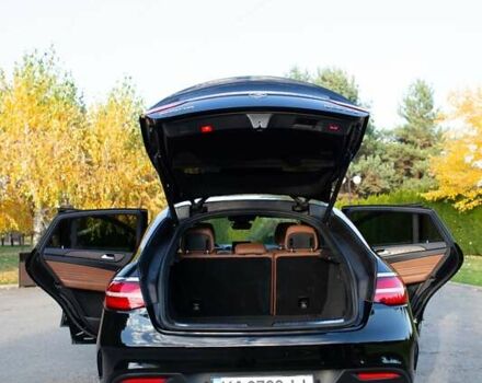 Черный Мерседес GLE-Class Coupe, объемом двигателя 3 л и пробегом 137 тыс. км за 47777 $, фото 14 на Automoto.ua