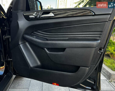 Черный Мерседес GLE-Class Coupe, объемом двигателя 3 л и пробегом 237 тыс. км за 45900 $, фото 24 на Automoto.ua