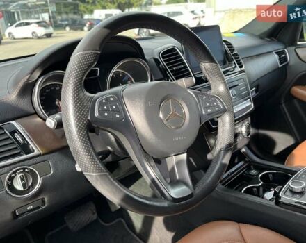 Черный Мерседес GLE-Class Coupe, объемом двигателя 3 л и пробегом 83 тыс. км за 49000 $, фото 16 на Automoto.ua