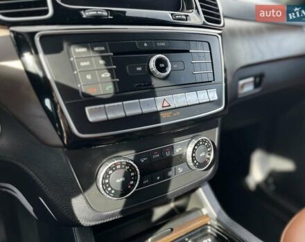 Черный Мерседес GLE-Class Coupe, объемом двигателя 3 л и пробегом 83 тыс. км за 49000 $, фото 23 на Automoto.ua