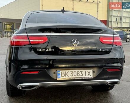 Чорний Мерседес GLE-Class Coupe, об'ємом двигуна 3 л та пробігом 82 тис. км за 46900 $, фото 3 на Automoto.ua