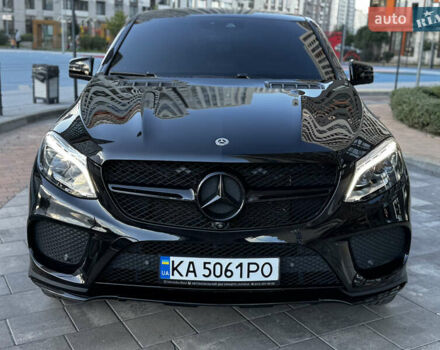 Черный Мерседес GLE-Class Coupe, объемом двигателя 3 л и пробегом 237 тыс. км за 45900 $, фото 2 на Automoto.ua