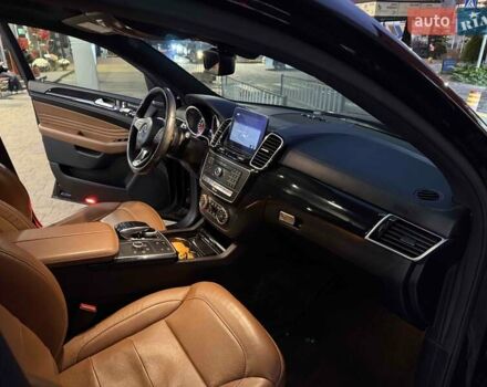 Чорний Мерседес GLE-Class Coupe, об'ємом двигуна 3 л та пробігом 61 тис. км за 49900 $, фото 49 на Automoto.ua