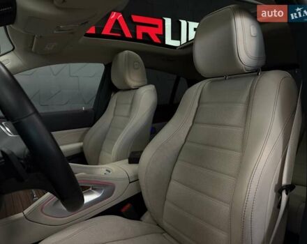 Черный Мерседес GLE-Class Coupe, объемом двигателя 1.95 л и пробегом 53 тыс. км за 88500 $, фото 52 на Automoto.ua