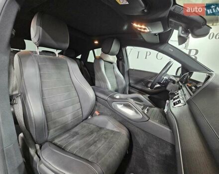 Черный Мерседес GLE-Class Coupe, объемом двигателя 1.99 л и пробегом 57 тыс. км за 93999 $, фото 5 на Automoto.ua