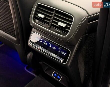 Черный Мерседес GLE-Class Coupe, объемом двигателя 3 л и пробегом 42 тыс. км за 127700 $, фото 60 на Automoto.ua