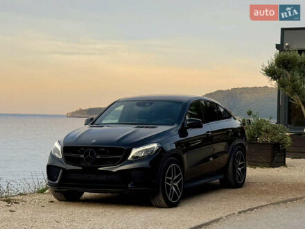 Черный Мерседес GLE-Class Coupe, объемом двигателя 2.93 л и пробегом 165 тыс. км за 47000 $, фото 1 на Automoto.ua