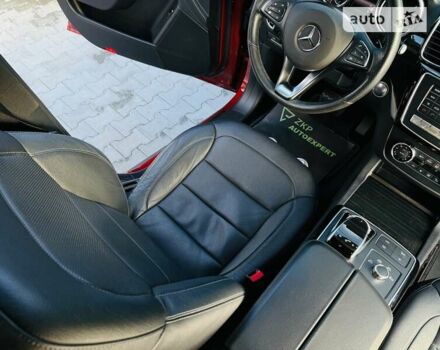 Красный Мерседес GLE-Class Coupe, объемом двигателя 2.99 л и пробегом 168 тыс. км за 41500 $, фото 92 на Automoto.ua