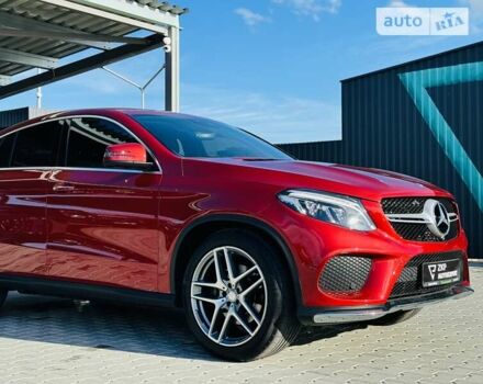 Красный Мерседес GLE-Class Coupe, объемом двигателя 2.99 л и пробегом 168 тыс. км за 41500 $, фото 61 на Automoto.ua