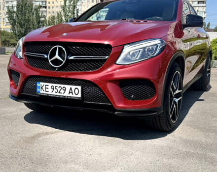 Красный Мерседес GLE-Class Coupe, объемом двигателя 3 л и пробегом 52 тыс. км за 39900 $, фото 8 на Automoto.ua