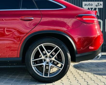 Красный Мерседес GLE-Class Coupe, объемом двигателя 2.99 л и пробегом 168 тыс. км за 41500 $, фото 70 на Automoto.ua