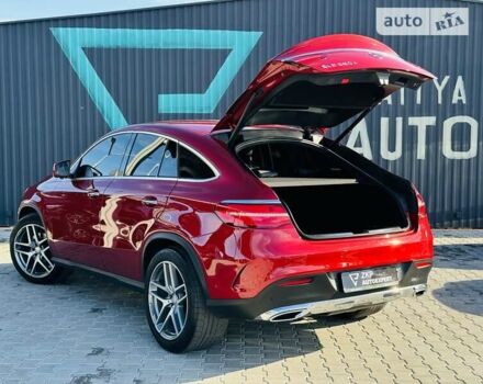 Красный Мерседес GLE-Class Coupe, объемом двигателя 2.99 л и пробегом 168 тыс. км за 41500 $, фото 45 на Automoto.ua