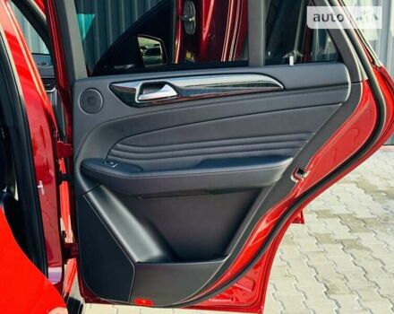 Красный Мерседес GLE-Class Coupe, объемом двигателя 2.99 л и пробегом 168 тыс. км за 38500 $, фото 81 на Automoto.ua