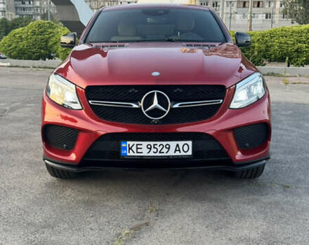 Красный Мерседес GLE-Class Coupe, объемом двигателя 3 л и пробегом 52 тыс. км за 39900 $, фото 5 на Automoto.ua