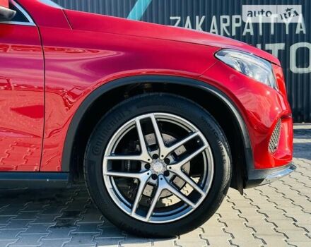 Красный Мерседес GLE-Class Coupe, объемом двигателя 2.99 л и пробегом 168 тыс. км за 41500 $, фото 62 на Automoto.ua