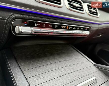 Красный Мерседес GLE-Class Coupe, объемом двигателя 3 л и пробегом 75 тыс. км за 79922 $, фото 23 на Automoto.ua