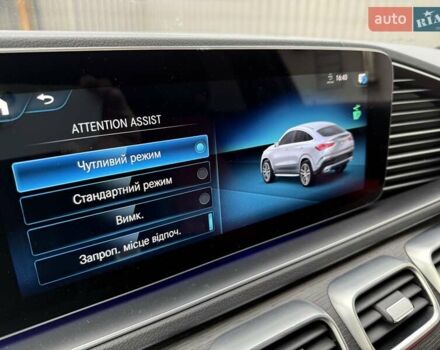 Красный Мерседес GLE-Class Coupe, объемом двигателя 3 л и пробегом 75 тыс. км за 79922 $, фото 12 на Automoto.ua