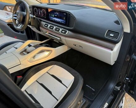 Красный Мерседес GLE-Class Coupe, объемом двигателя 3 л и пробегом 15 тыс. км за 123000 $, фото 37 на Automoto.ua
