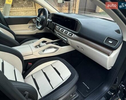 Красный Мерседес GLE-Class Coupe, объемом двигателя 3 л и пробегом 15 тыс. км за 123000 $, фото 19 на Automoto.ua