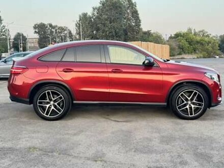 Мерседес GLE-Class Coupe 2015 в Днепре (Днепропетровске) на Automoto.ua Красный Мерседес GLE-Class Coupe, объемом двигателя 3 л и пробегом 52 тыс. км за 39900 $, фото 1 на Automoto.ua