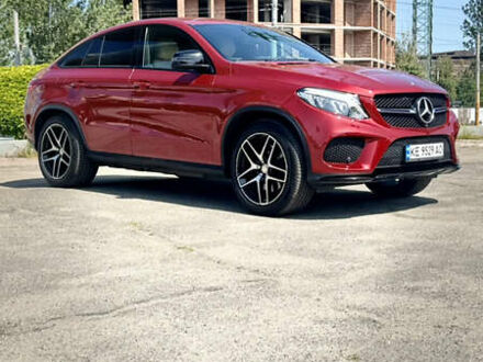 Красный Мерседес GLE-Class Coupe, объемом двигателя 3 л и пробегом 52 тыс. км за 39200 $, фото 1 на Automoto.ua
