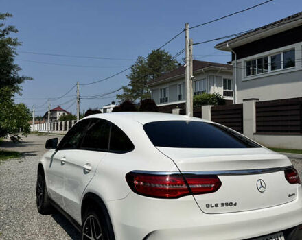 Мерседес GLE-Class Coupe, объемом двигателя 2.99 л и пробегом 120 тыс. км за 45999 $, фото 4 на Automoto.ua